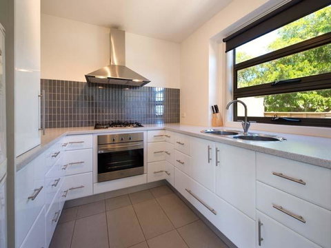 Daydream Cottage - Accommodation Australia 3