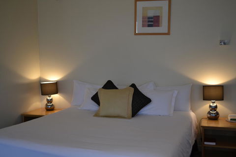 The Dingley Hotel - Accommodation Australia 35