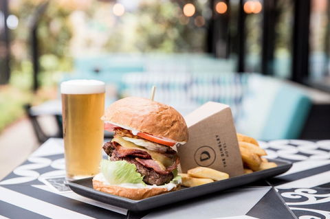 The Dingley Hotel - Accommodation Australia 10