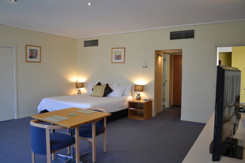 The Dingley Hotel - Accommodation Australia 36
