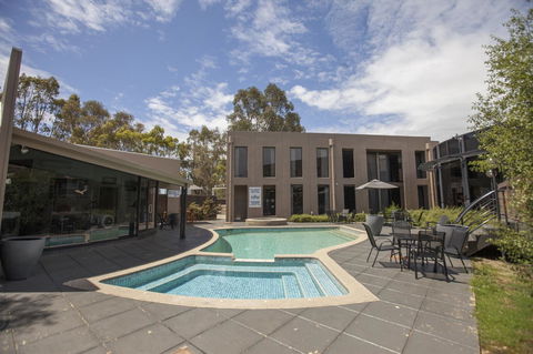 The Dingley Hotel - Accommodation Australia 25