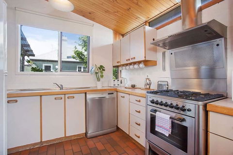 Plummers Mill - Central Townhouse - Accommodation Australia 2