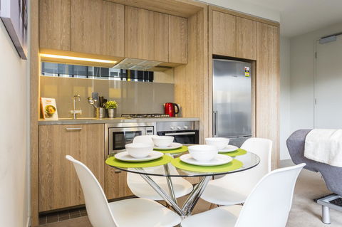 Complete Host 50 Claremont St Apartments - Accommodation Australia 13