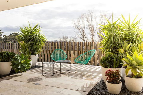 Complete Host 50 Claremont St Apartments - Accommodation Australia 29
