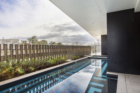 Complete Host 50 Claremont St Apartments - Accommodation Australia 2