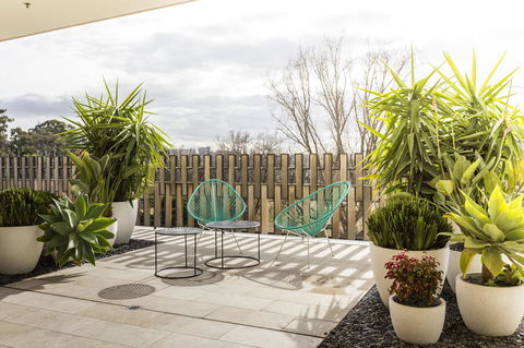 Complete Host 50 Claremont St Apartments - Accommodation Australia 3