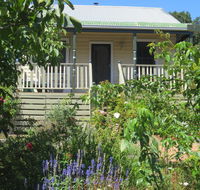 Walnut Cottage via Leongatha - Australia Shopping