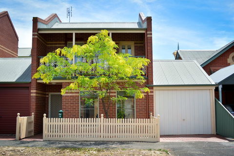 Turner Terrace - Accommodation Australia 0