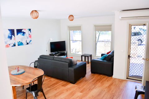 Turner Terrace - Accommodation Australia 9