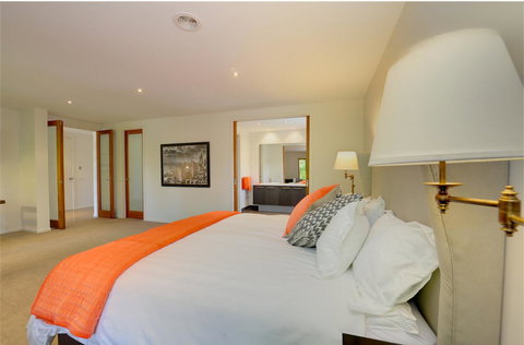 Newington Lakehouse - Local Tourism 4