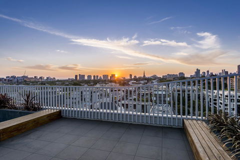 Oaks Melbourne South Yarra Suites - Accommodation Australia 6