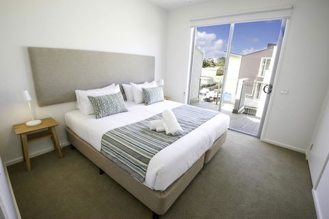 Phillip Island Towers - Local Tourism 6