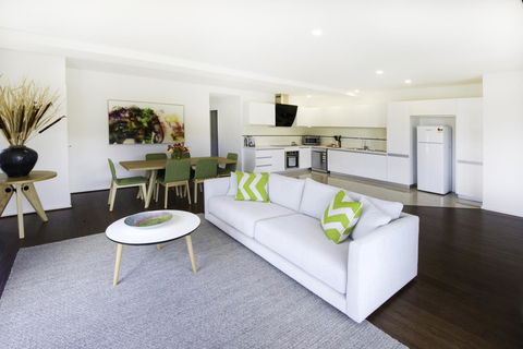 Phillip Island Towers - Local Tourism 34