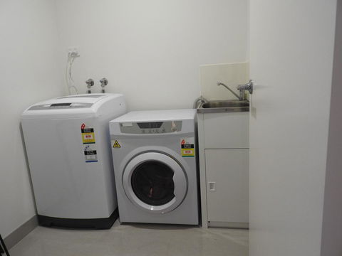 Phillip Island Towers - Local Tourism 12