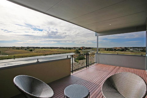 1 Pebble Place - Accommodation Australia 14