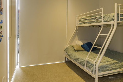 1 Pebble Place - Accommodation Australia 12