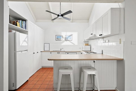 Mysa Anglesea Sleeps 7 WiFi SmartTV Cafes Shops - Accommodation Australia 3