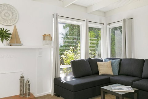 Mysa Anglesea Sleeps 7 WiFi SmartTV Cafes Shops - Accommodation Australia 0