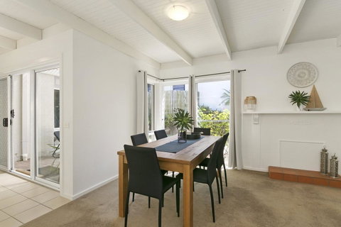 Mysa Anglesea Sleeps 7 WiFi SmartTV Cafes Shops - Accommodation Australia 9