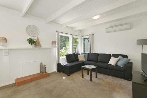 Mysa Anglesea Sleeps 7 WiFi SmartTV Cafes Shops - Accommodation Australia 2