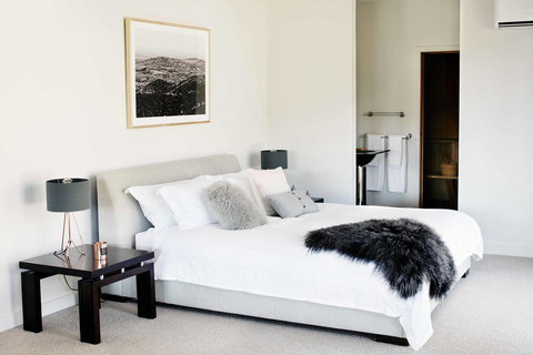 Polperro Villas - Australia Shopping 15