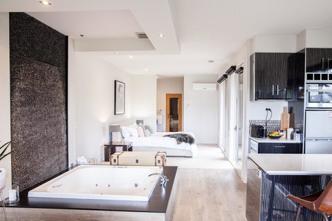 Polperro Villas - Australia Shopping 8