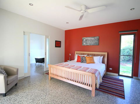 3 Bells Alpine Cottage - Accommodation Australia 7