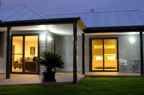 3 Bells Alpine Cottage - Accommodation Australia 10