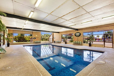 Lakeside Country Club - Accommodation Australia 6