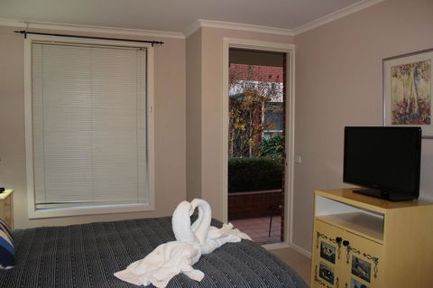 Australian Home Away @ Box Hill 2 Bedroom - Accommodation Australia 3