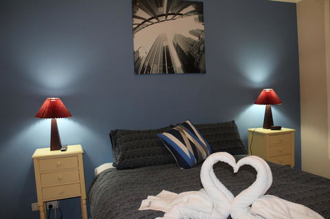 Australian Home Away @ Box Hill 2 Bedroom - Accommodation Australia 2