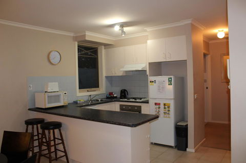 Australian Home Away @ Box Hill 2 Bedroom - Accommodation Australia 7
