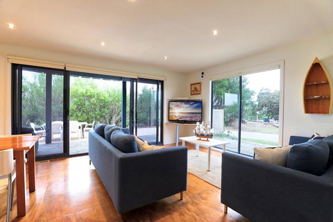 Via Nuova - Australia Shopping 14