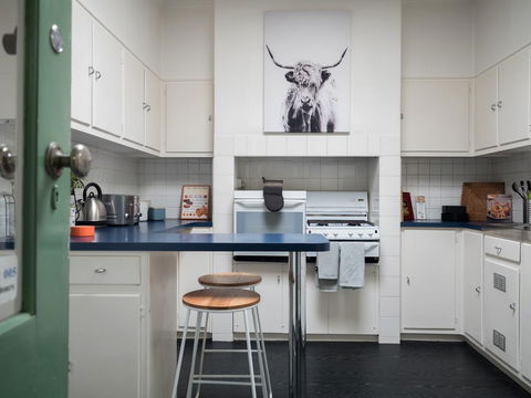 LittleStay Airlie - 2 Bedroom House - Australia Shopping 19
