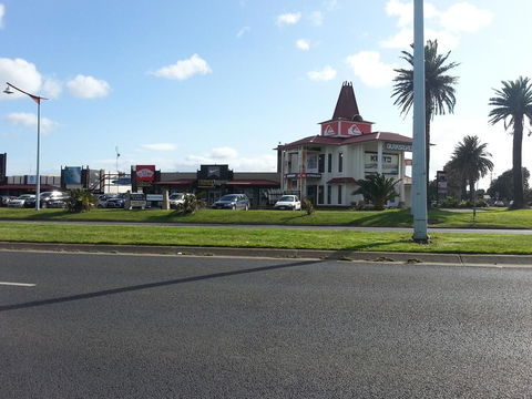 Torquay Timeout - Australia Shopping 23