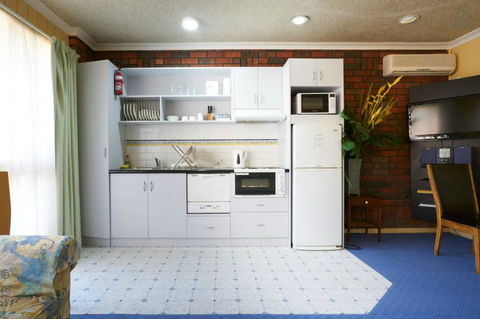 Cottages For Two - Local Tourism 4