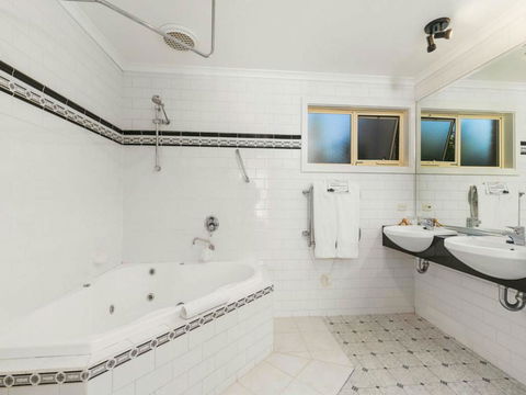 Cottages For Two - Local Tourism 2