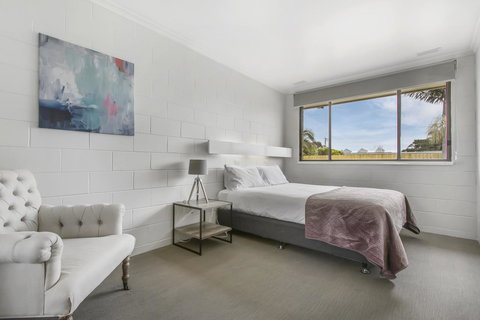 Hybiscus Waterfront Apartments - Accommodation Australia 31