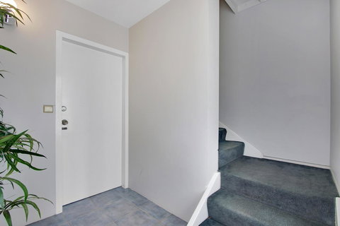 Hybiscus Waterfront Apartments - Accommodation Australia 1