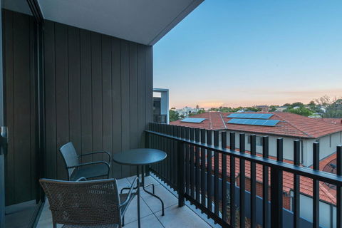 Astrina 2 Bed 2 Bath Apartment - Accommodation Australia 11