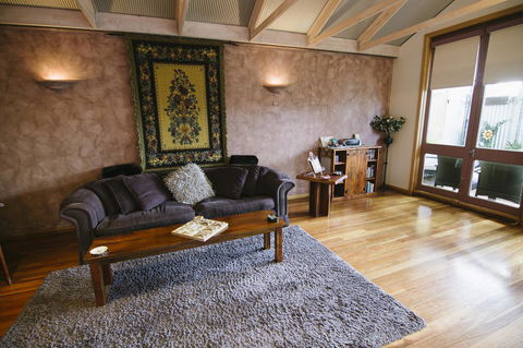 Ditto Daddy's - Accommodation Australia 20
