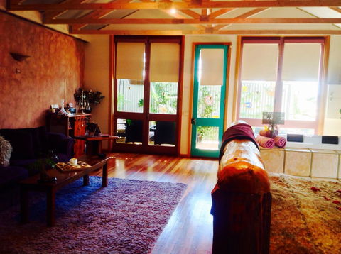 Ditto Daddy's - Accommodation Australia 5