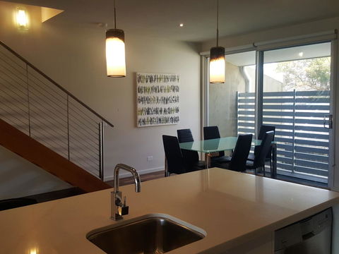 104 On Merri Apartments - Australia Shopping 18