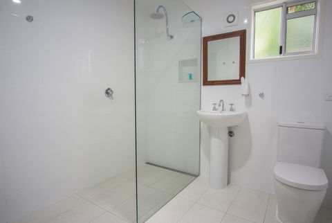 Debbie\'s Place - Local Tourism 16