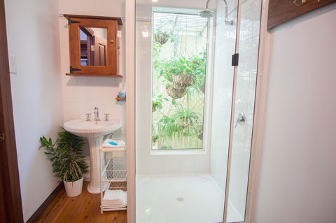 Debbie\'s Place - Local Tourism 34