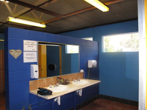 Cool Bananas Backpackers - Australia Shopping 44