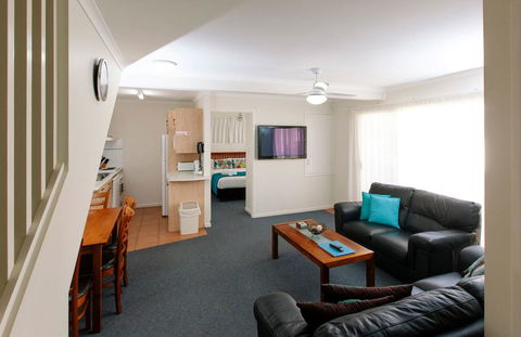 Rainbow Getaway Holiday Apartments - Accommodation Australia 30