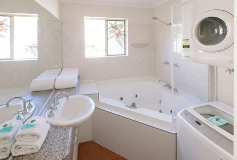 Rainbow Getaway Holiday Apartments - Accommodation Australia 31