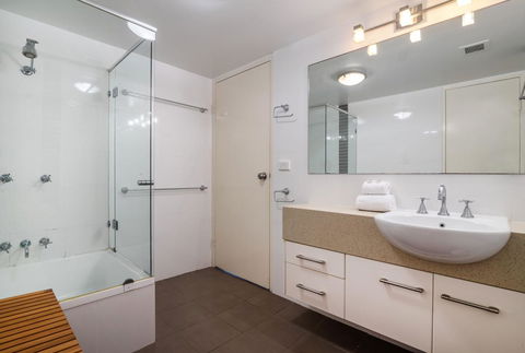 Sunseeker Holiday Apartments - Accommodation Australia 37