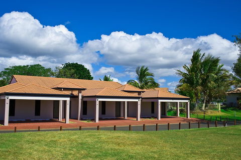 Coral Cove Resort - Accommodation Australia 13